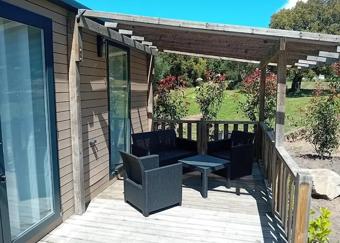 De Charme Pres De Santa Giulia 木屋 *